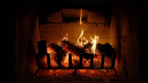 7 HOURS of Relaxing Fireplace Sounds in 4K Burning Fireplace & Crackling Fire
