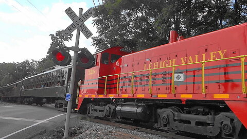 Everette Railroad "Morrisons Cove Parade" Excursion Train