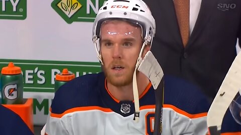 Is ANYONE Worried About Connor McDavid Doing This?