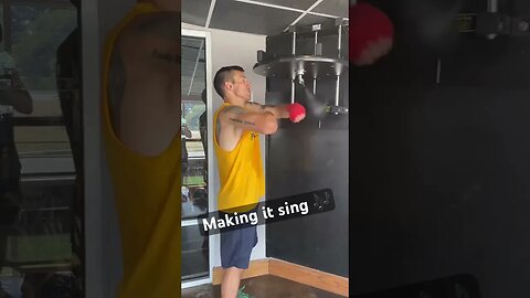 Making that 💩 sing #boxing #fitness #boxingworkout #boxingstudio #boxingtraining