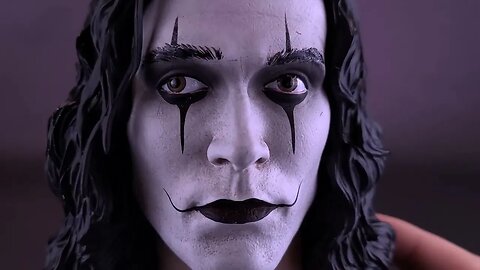 Diamond Select Legends in 3D The Crow Eric Draven 1/2 Scale Limited Edition Bust | Spooky Spot 2023