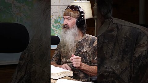 Phil Robertson: Your Cell Phone Is an Attempt to Be God!