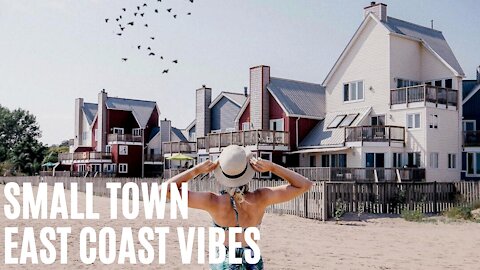 This Colourful Beach In Ontario Will Make You Feel Like You're On The East Coast