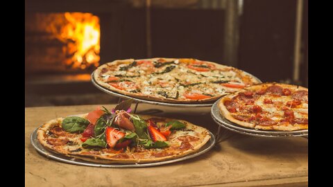 Fluffy-crust Pizza with Spiced Cauliflower 'minced'