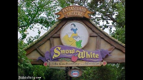 Snow White An Enchanting Musical--Disneyland History--2000's--TMS-610