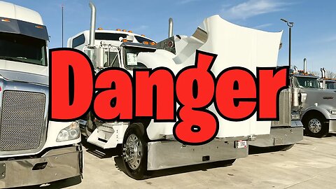 The Top 3 most Deadly Dangerous Things Working Around Semi Trucks 😱 - All Truck Drivers Must Know!