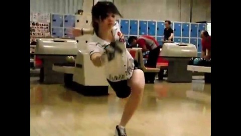 Japanese girls' beautiful Bowling Styles in slow motion