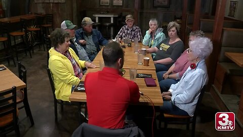 Rock Port, Missouri residents sit down to discuss flooding