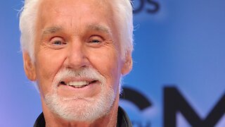 Country Star Kenny Rogers Insists He Isn't Dying Just Yet