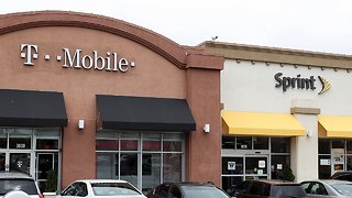 FCC Pauses Proposed Sprint-T-Mobile Merger