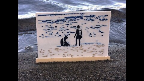 Kids on Beach 3D Printed Silhouette