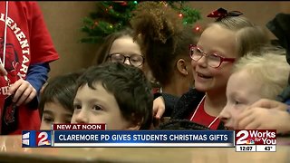 Claremore pd gives students christmas gifts