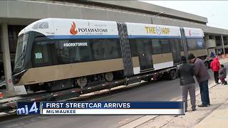 First streetcar vehicle arrives in Milwaukee