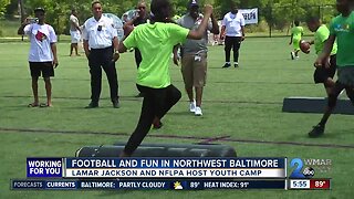 Lamar Jackson helps host youth camp in Baltimore