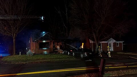 Kawartha Lakes firefighters deal with house fire in Lindsay December 2023
