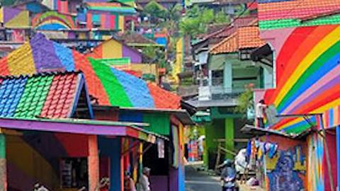 Indonesia&#039;s Beautiful Rainbow Village