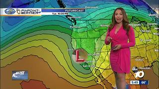 10News Pinpoint Weather with Meteorologist Angelica Campos