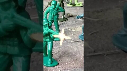 Army Men Grapping Time
