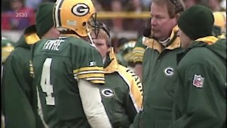 Favre, Holmgren endorse different candidates