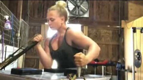 Champion arm wrestler reveals her training routine