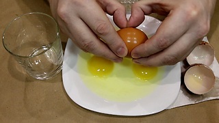 Very cool way to separate egg yolk