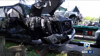 1 child, 7 adults hurt in 3 car crash