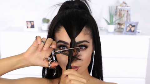 Watch This Girl Create A Stunning Hairstyle In One Minute