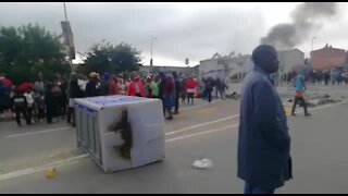 SOUTH AFRICA - Johannesburg - Alexander protest (videos) (hD7)