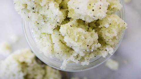 10 DIY Beauty Scrubs You Can Make at Home