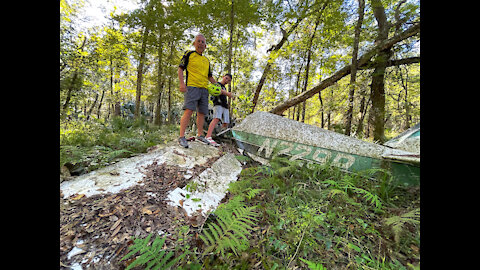 Florida Off-Grid Hiking Found a Plane Crash Site!