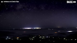 Senhor capta time lapse impressionante do céu australiano