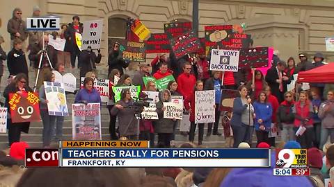 Kentucky teachers protest cuts to retirement benefits
