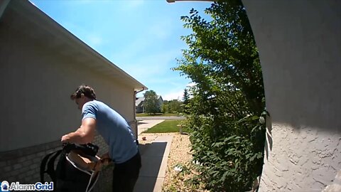 Skybell Doorbell Cam Catches Package Thief in Albertville, MN