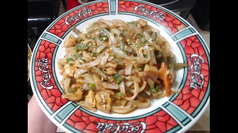 Don't Be A Chicken To Try This Easy Pad Thai Recipe, Cheap Chinese Food