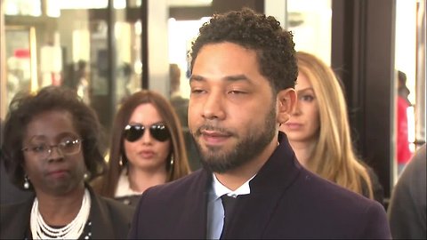 Jussie Smollett addresses reporters after charges dropped