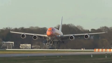 18 # 60-minute A380 take-off and landing process