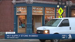 Cincinnati store broken into Christmas morning