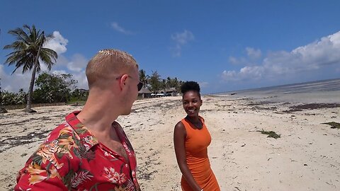 Kenyan Girl Takes Me To Secluded Beach 🇰🇪