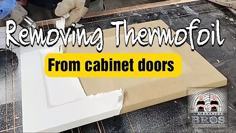 Removing Thermofoil From Cabinet Doors #DIY #Howto #Woodworking