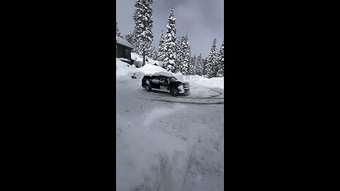2023 Cadillac Escalade snow drifting