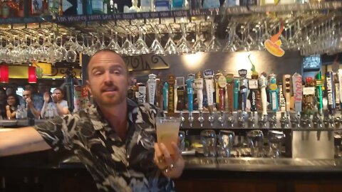 BREAKING BAD's Aaron Paul RILES THE CROWD LIVE @Bar Louie Promoting Dos Hombres Mezcal TSEL