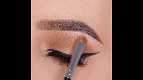 Easy Eye Makeup Tutorials | 5 MINUTE Everyday Makeup For Work