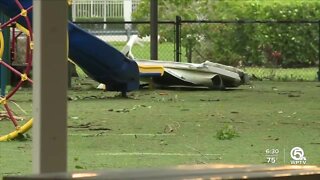 Possible tornado leaves damage in Palm Beach Gardens