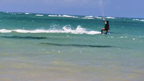 Kitesurf wave surfing