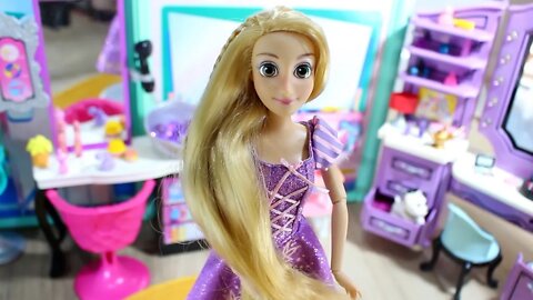 COMO? Rapunzel vai Cortar o Cabelo? | Salão da Jasmine Parte 1