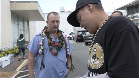 Josh Green for Governor flees from Protesters in Honolulu (Instagram Version)