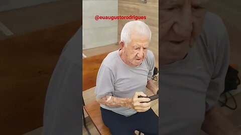 MEU ALUNO DE 92 ANOS FAZENDO AGACHAMENTO COM PESO #shorts #treino