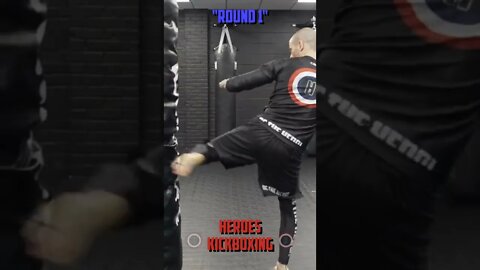 Heroes Training Center | Kickboxing & MMA "How To Throw A Round 1" | Yorktown Heights NY #Shorts