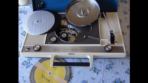 Vintage Victor SPE-8200 Record Player, Restored