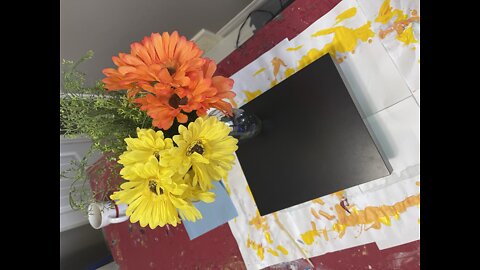 Flower Project Part 3, the shelf outshines the rest ~ ART THERAPY #dutchpour #endometriosis